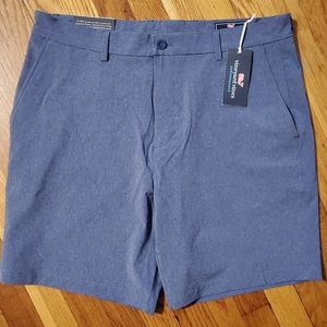 🚫SOLD 🚫 Solid Shorts Vineyard Vines